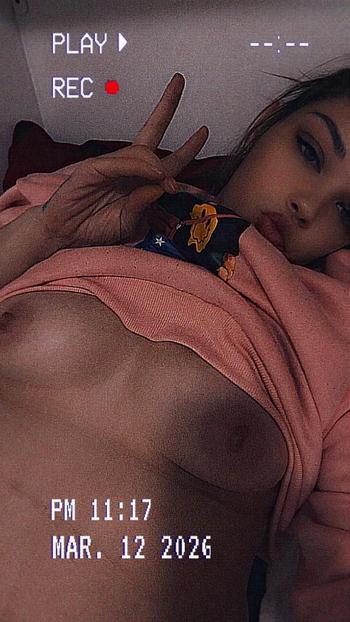 Nikki Baby, 28  female escort, Duluth